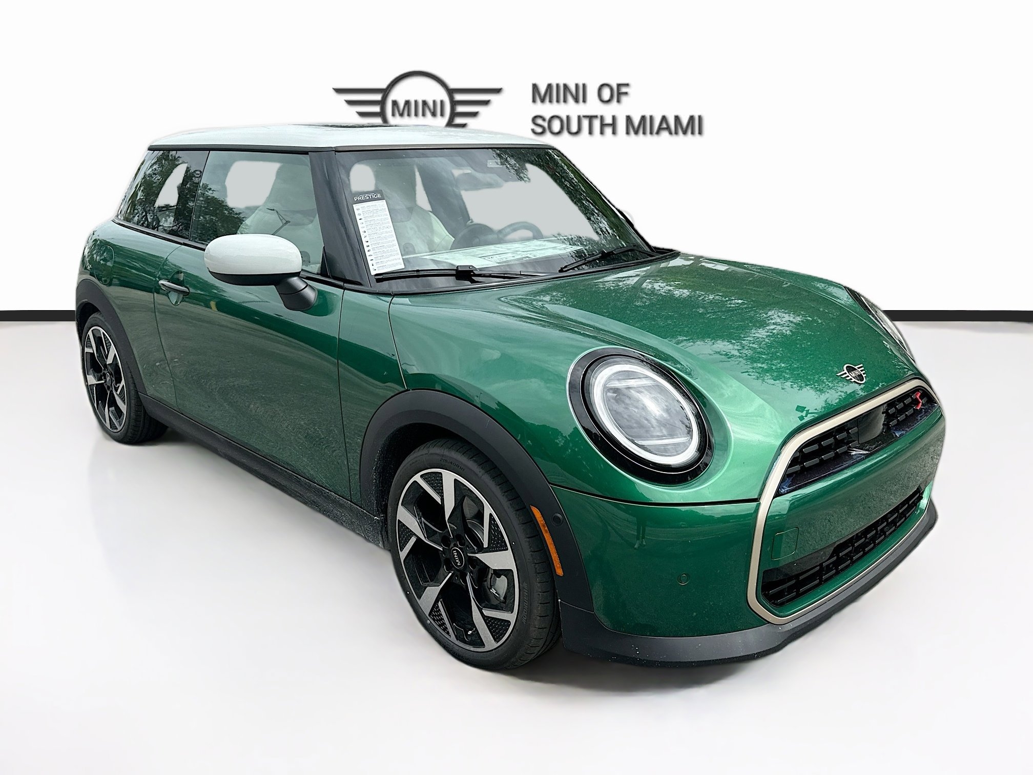New 2025 MINI Hardtop 2 Door Signature Plus Coupe In Miami 